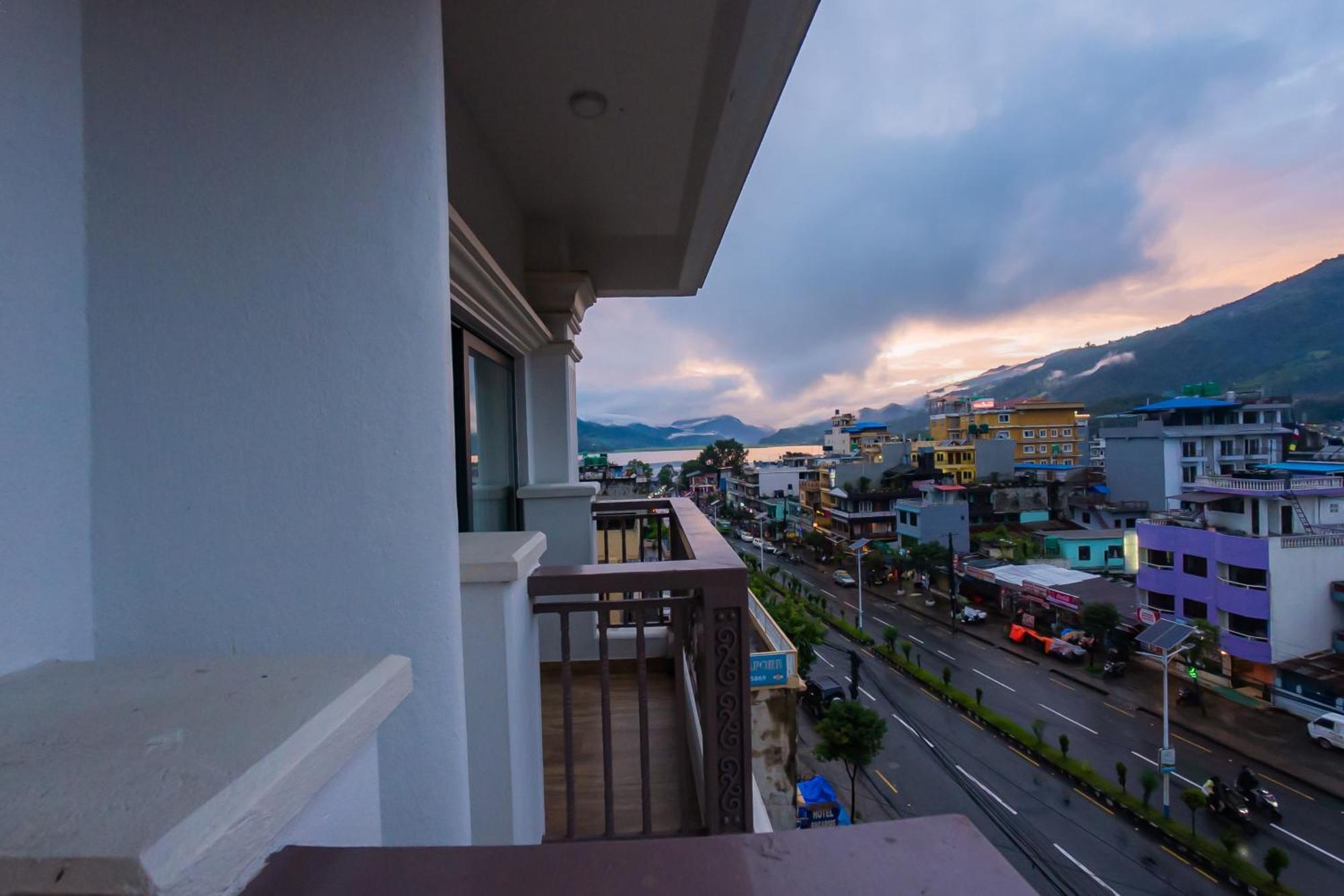 Hotel Fewa Trip Pokhara Eksteriør bilde
