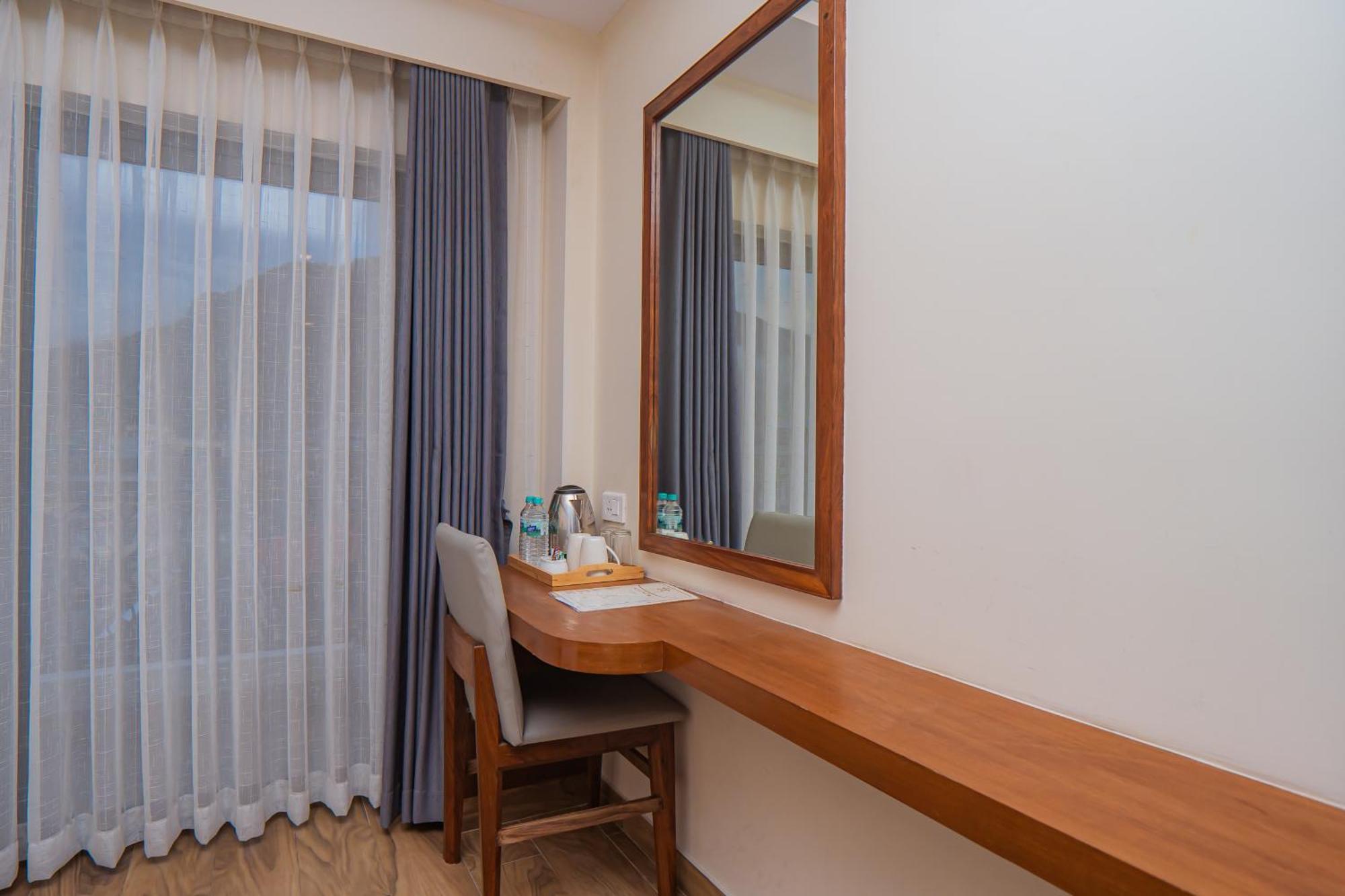Hotel Fewa Trip Pokhara Eksteriør bilde